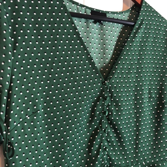 Who What Wear Tie-Sleeve Button Detail Peplum Top - Picture 3 of 4